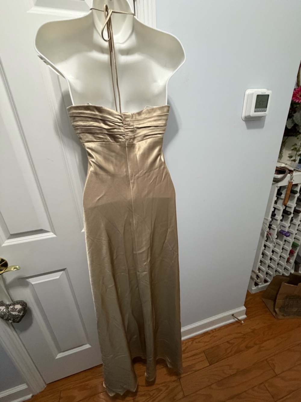 Laundry By Shelli Segal metallic cream satin gown size 2 made in the USA - Picture 4 of 10